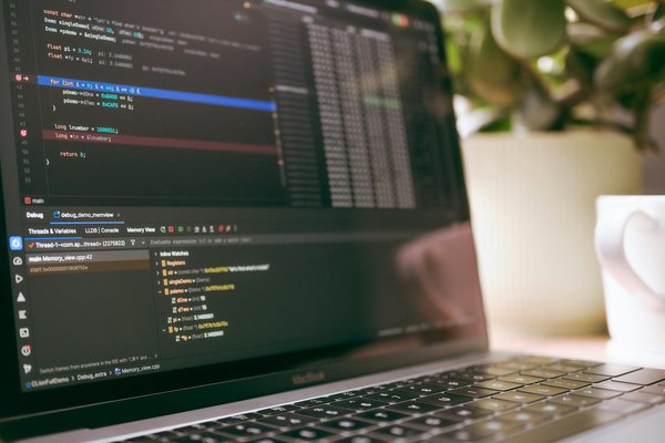 How can AI be used to optimize traffic flow in urban transportation systems?