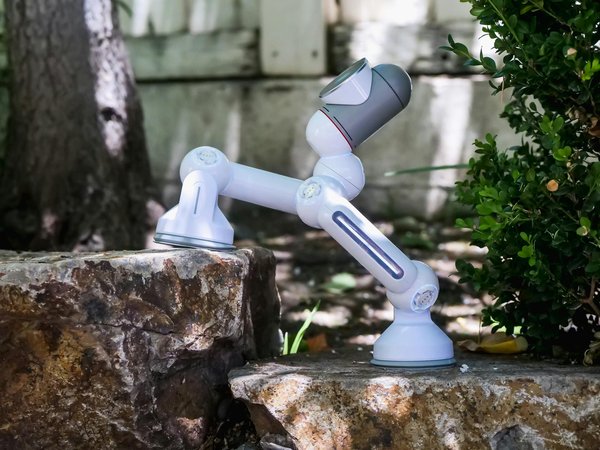 How to Configure Your Smartphone for Real-Time Smart Building Management?